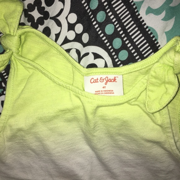 3 Cat & Jack sleeveless tops 4T - Picture 5 of 7